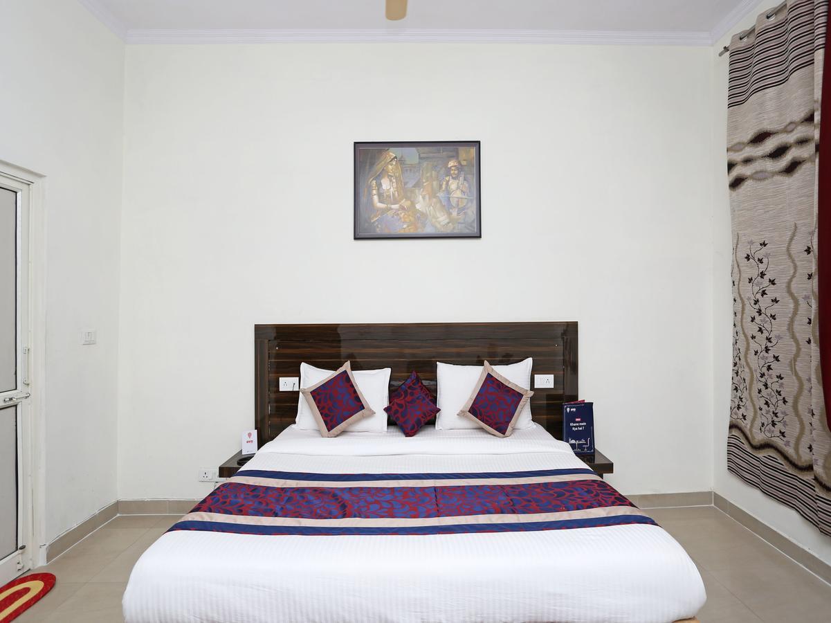 Oyo 8910 Celeste Inn Greater Noida Kültér fotó
