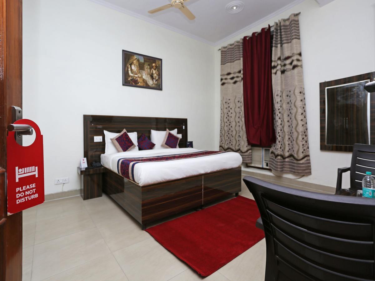 Oyo 8910 Celeste Inn Greater Noida Kültér fotó